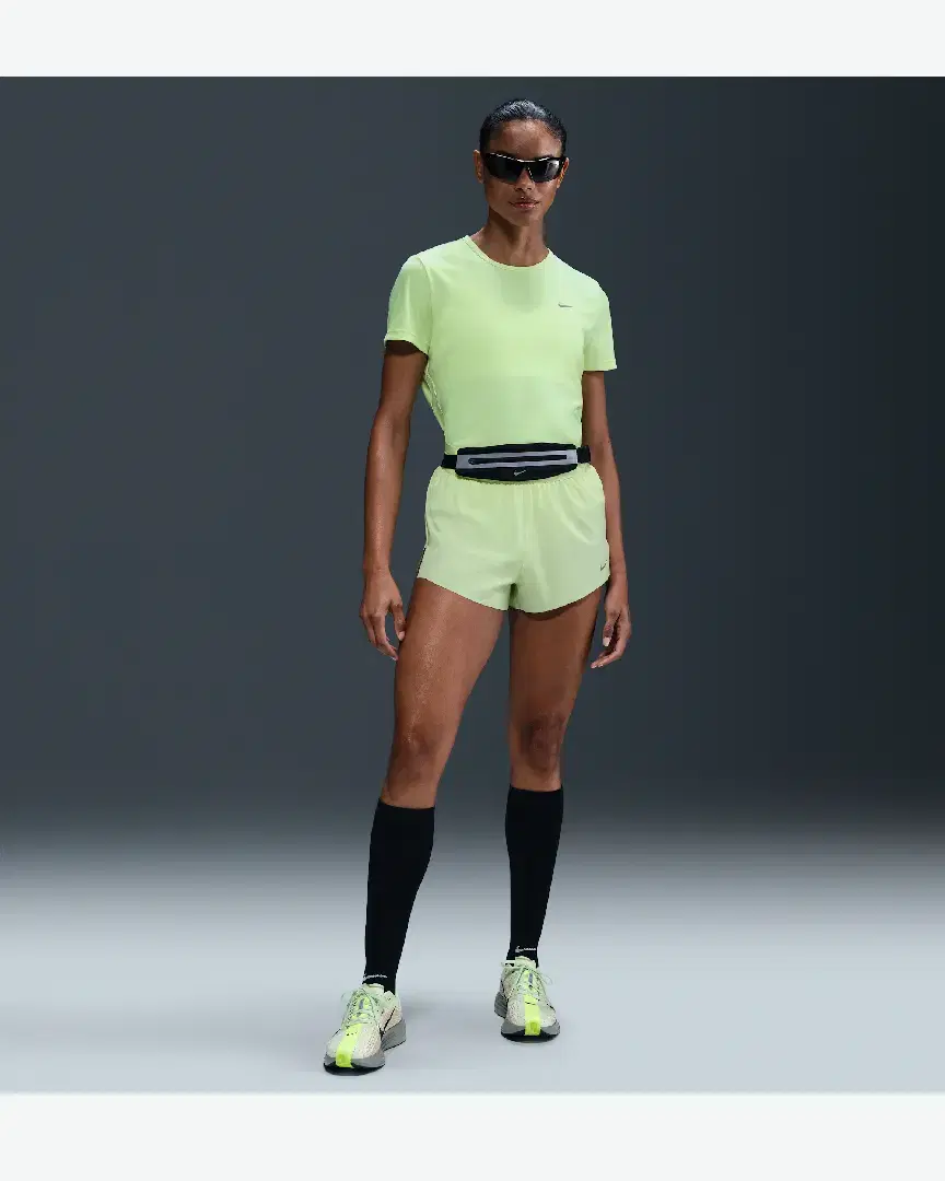 Tee-Shirt À Manches Courtes Dri-Fit Nike Tempo W - HQ0648-701 (3) au meilleur prix !