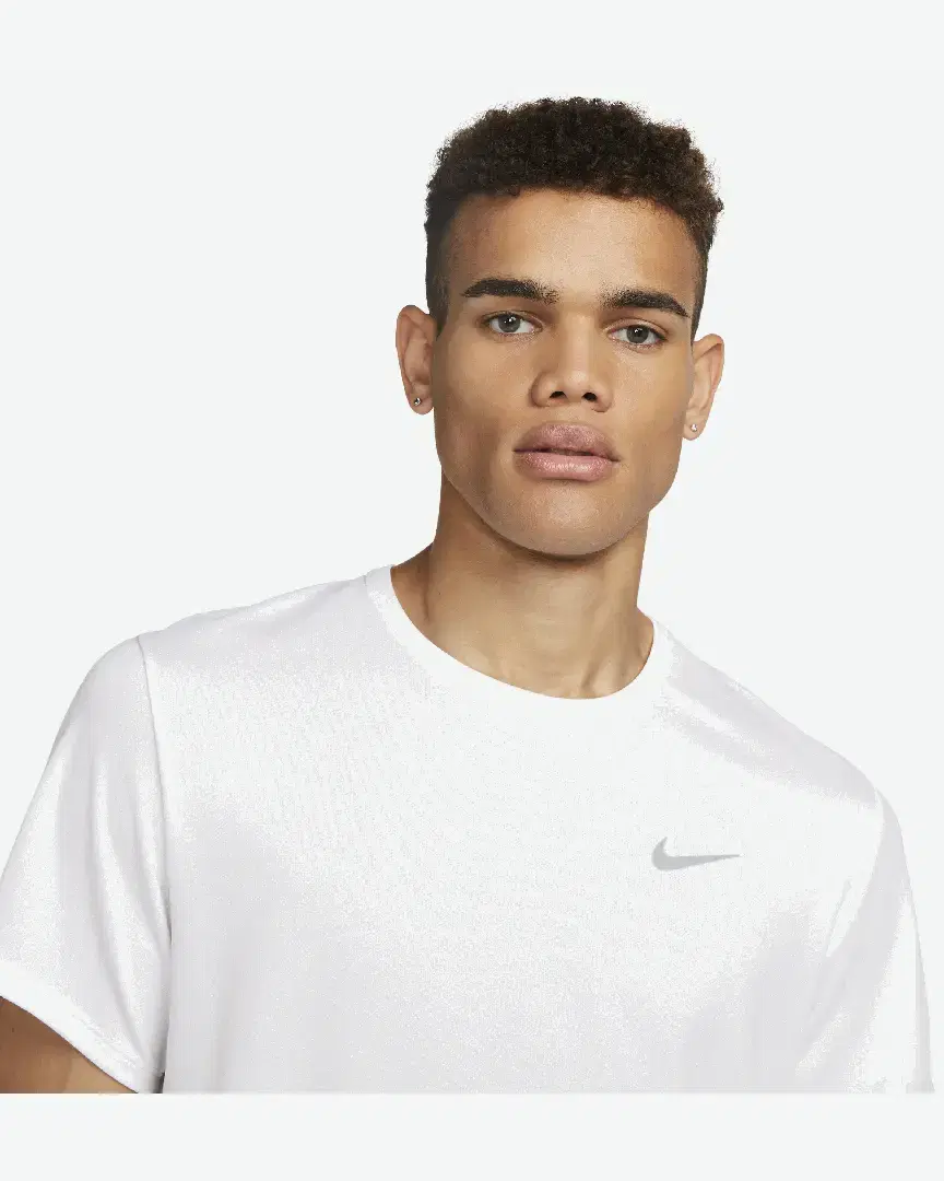 Tee-Shirt Nike M Nk Df Uv Miler Ss M - DV9315-100 (2) au meilleur prix !