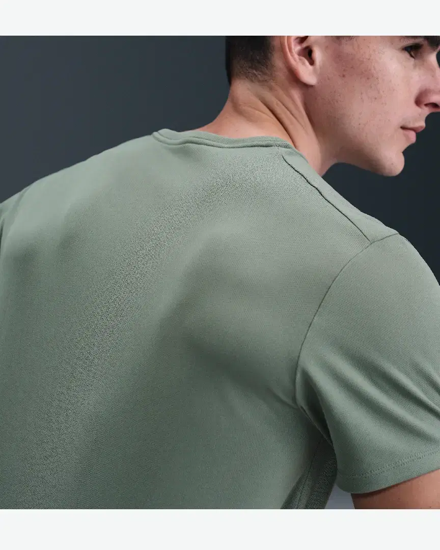 Tee-Shirt Nike M Nk Df Uv Miler Ss M - DV9315-364 (1) au meilleur prix !