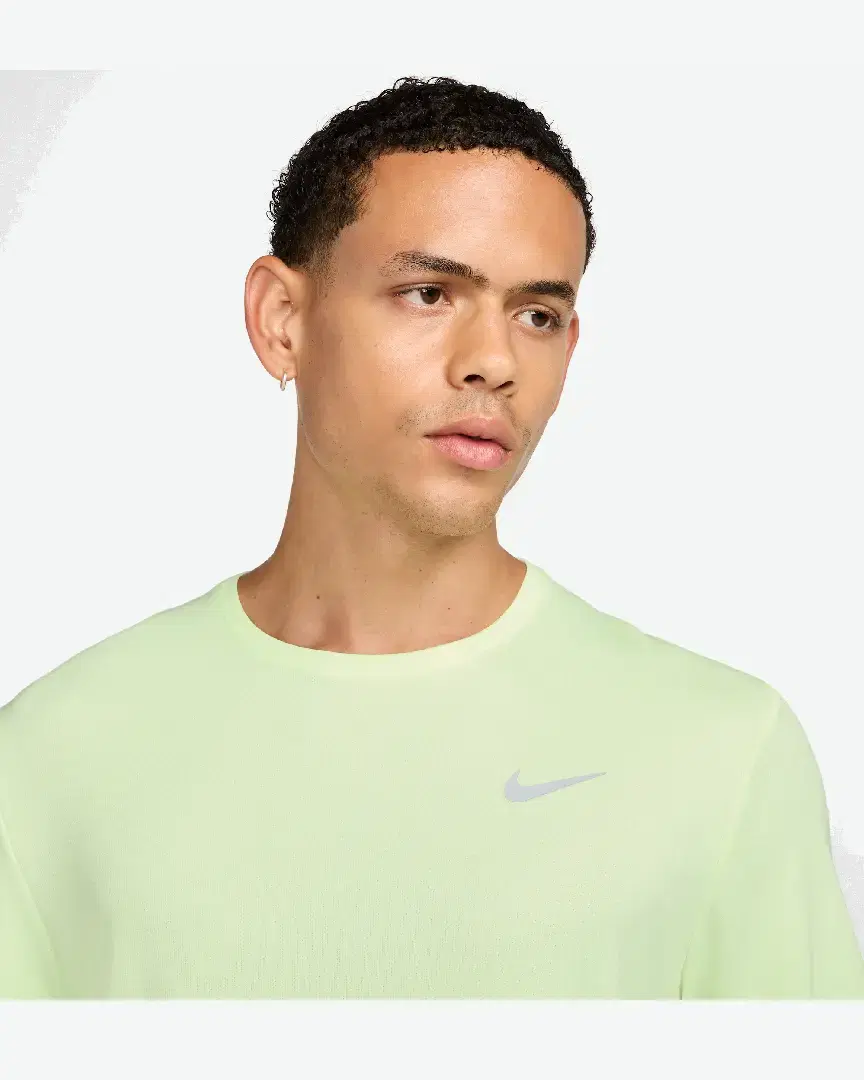 Tee-Shirt Nike M Nk Df Uv Miler Ss M - DV9315-701 (2) au meilleur prix !