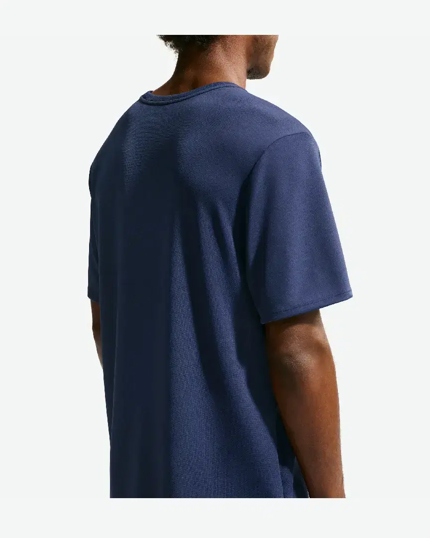 Tee-Shirt À Manches Courtes Et Protection Uv Dri-Fit Nike Miler M - IF2082-410 (1) au meilleur prix !