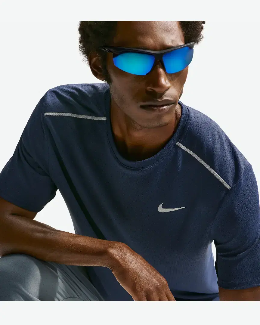 Tee-Shirt À Manches Courtes Et Protection Uv Dri-Fit Nike Miler M - IF2082-410 (2) au meilleur prix !