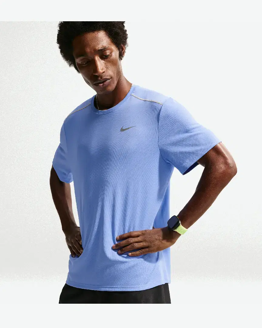 Tee-Shirt À Manches Courtes Et Protection Uv Dri-Fit Nike Miler M - IF2082-494 (0) au meilleur prix !