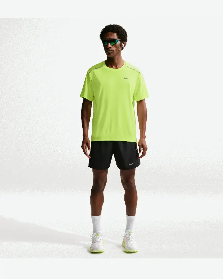 Tee-Shirt À Manches Courtes Et Protection Uv Dri-Fit Nike Miler M - IF2082-737 (3) au meilleur prix !