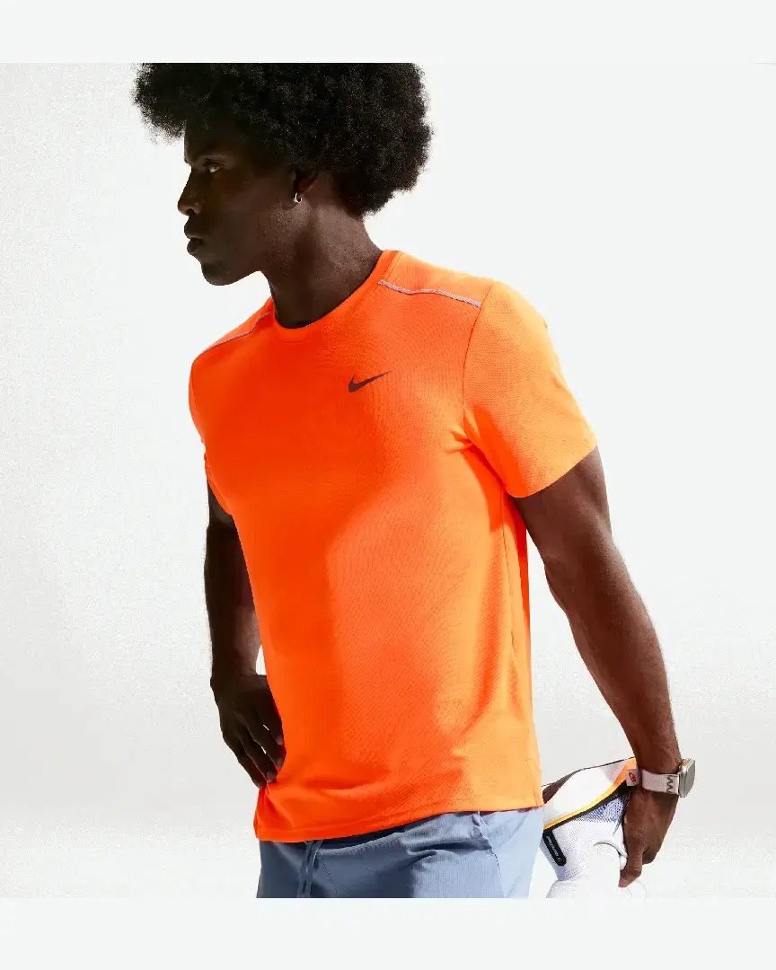Tee-Shirt À Manches Courtes Et Protection Uv Dri-Fit Nike Miler M - IF2082-803 (2) au meilleur prix !