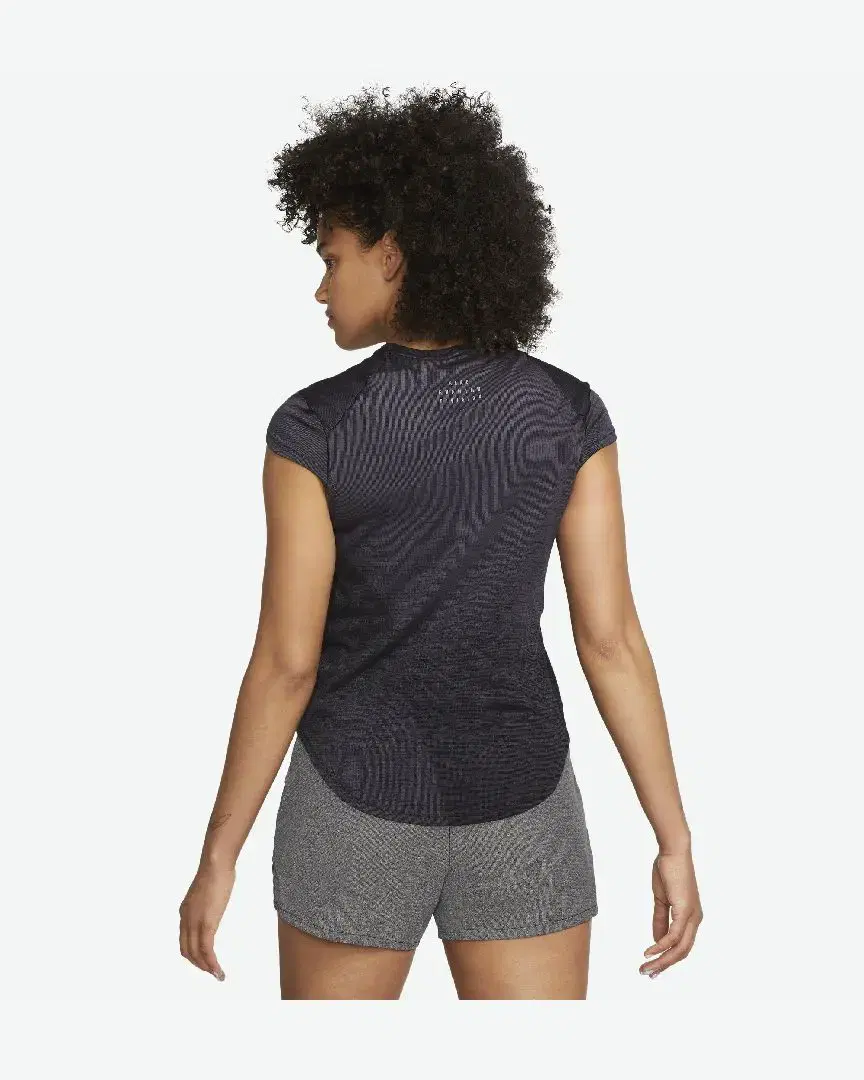 Tee-shirt à manches courtes Nike Dri-FIT Run Division W - DX0199-015 (1) au meilleur prix !