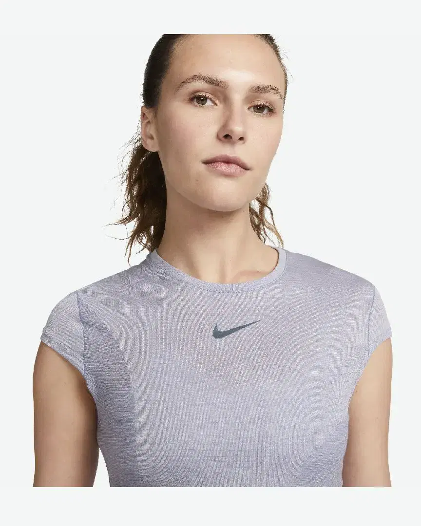 Tee-shirt à manches courtes Nike Dri-FIT Run Division W - DX0199-536 (2) au meilleur prix !