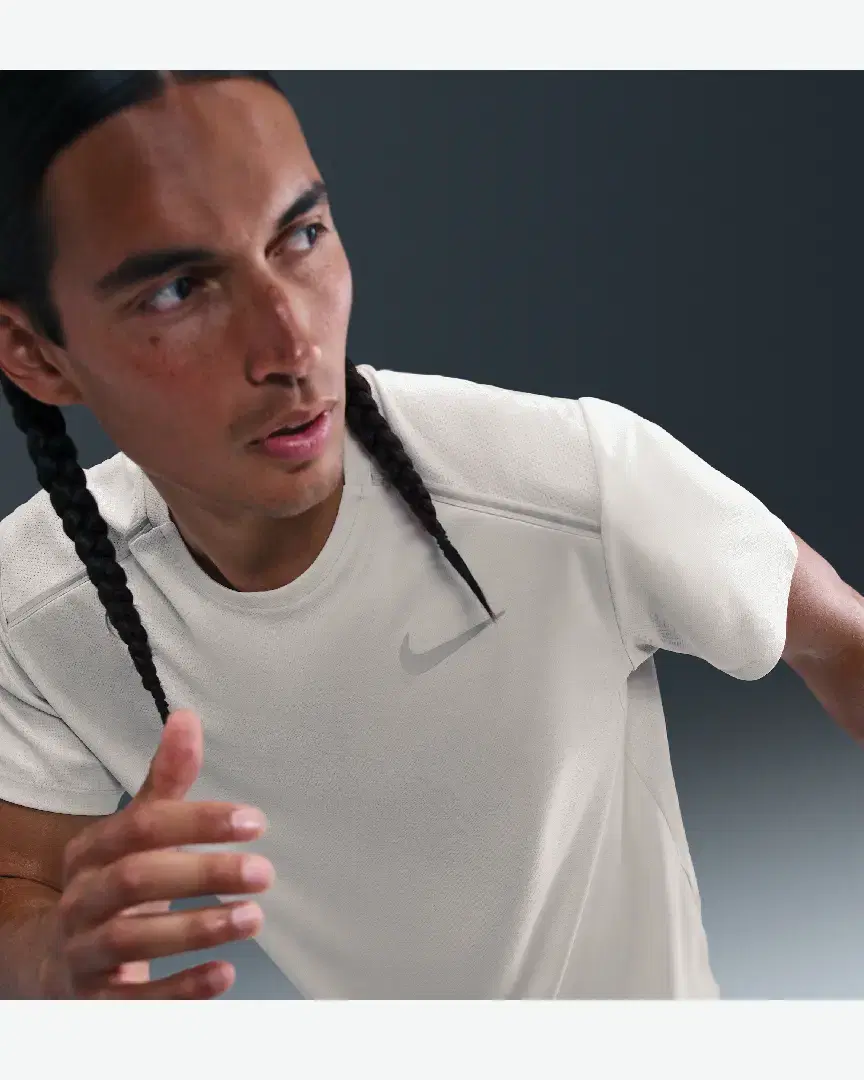 Tee-Shirt À Manches Courtes Et Motifs Nike Miler M - FZ4782-073 (2) au meilleur prix !