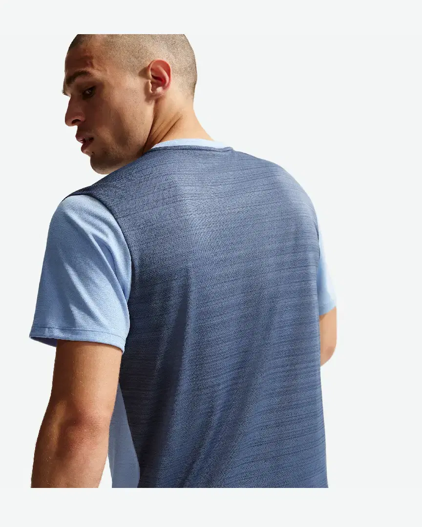 Tee-Shirt À Manches Courtes Et Motifs Nike Miler M - FZ4782-479 (1) au meilleur prix !