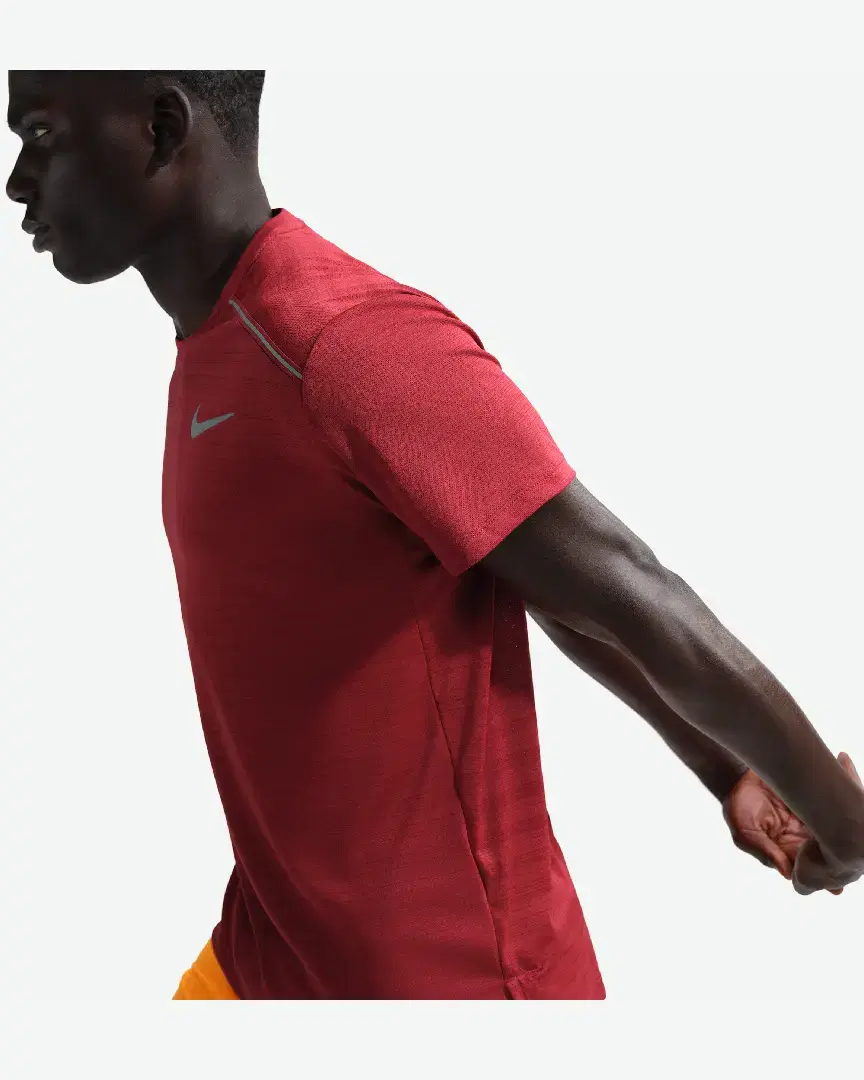 Tee-Shirt À Manches Courtes Et Motifs Nike Miler M - FZ4782-613 (2) au meilleur prix !