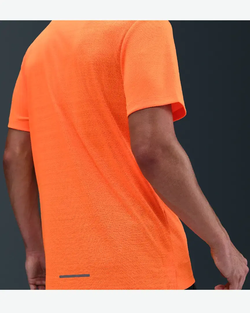 Tee-Shirt À Manches Courtes Et Motifs Nike Miler M - FZ4782-803 (1) au meilleur prix !