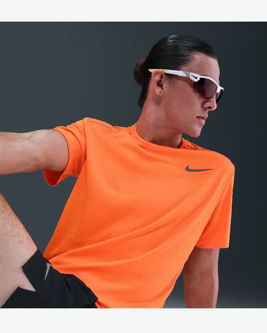 Tee-Shirt À Manches Courtes Et Motifs Nike Miler M - FZ4782-803 (2) au meilleur prix !