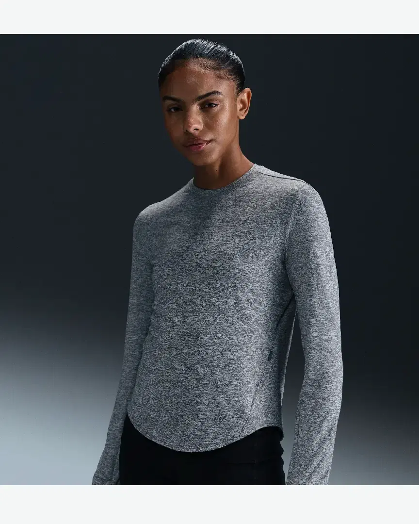 Tee-Shirt À Manches Longues Et Col Ras-Du-Cou Dri-Fit Anti-Uv Nike Swift W - HQ0503-084 (0) au meilleur prix !