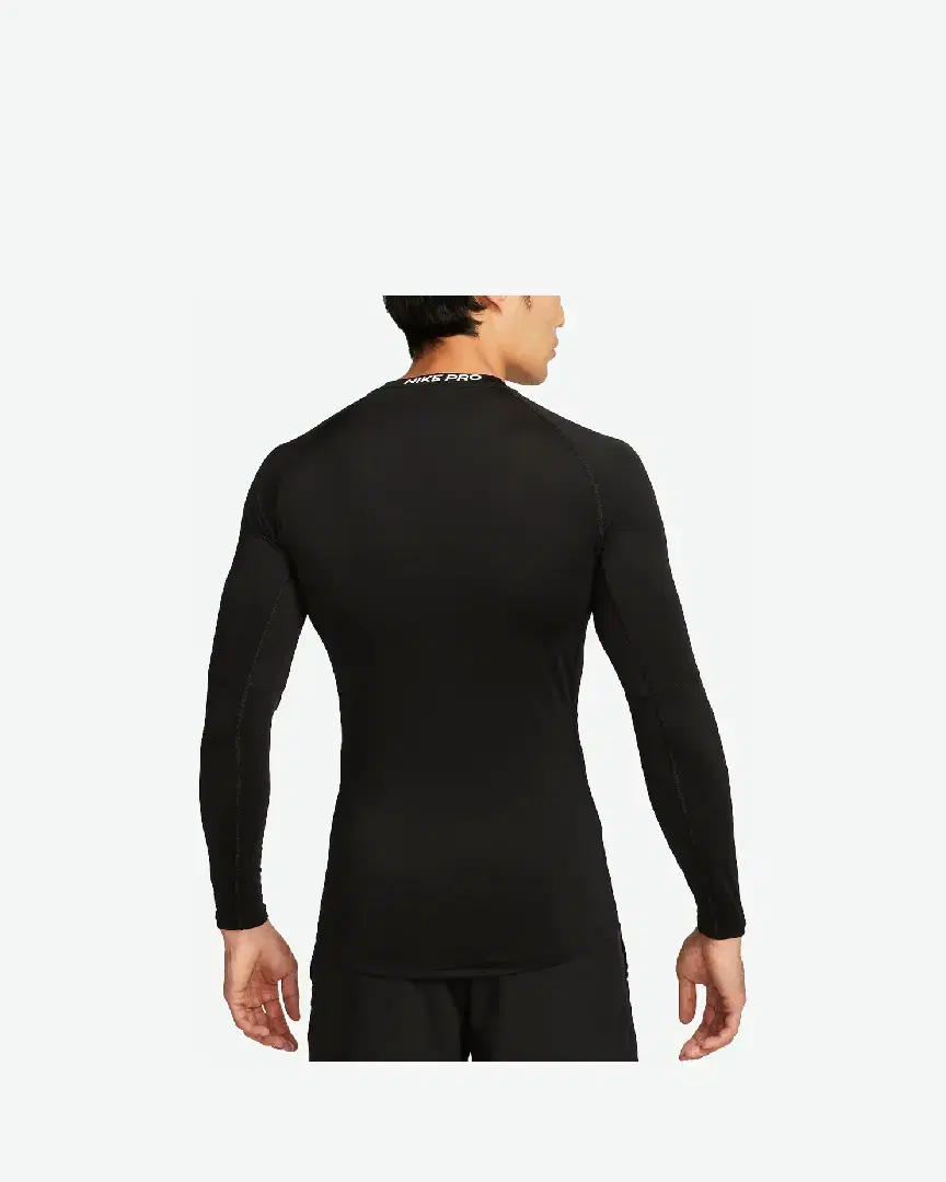 Tee-Shirt À Manches Longues Nike M Np Df Tight Top Ls M - FB7919-010 (1) au meilleur prix !