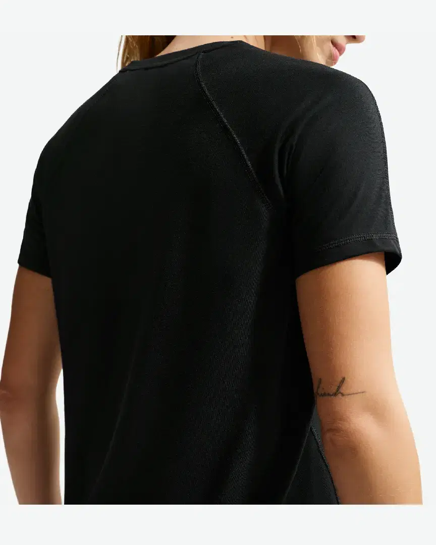 Tee-Shirt Dri-Fit Nike Acg W - IO9650-010 (1) au meilleur prix !