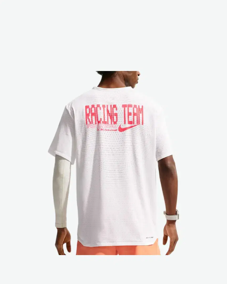 Tee-Shirt Nike Aeroswift M - IH5045-121 (1) au meilleur prix !