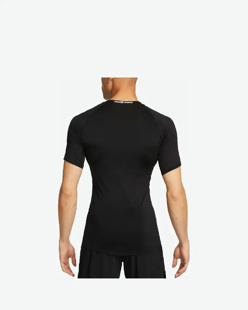 Tee-Shirt Nike M Np Df Tight Top Ss M - FB7932-010 (1) au meilleur prix !