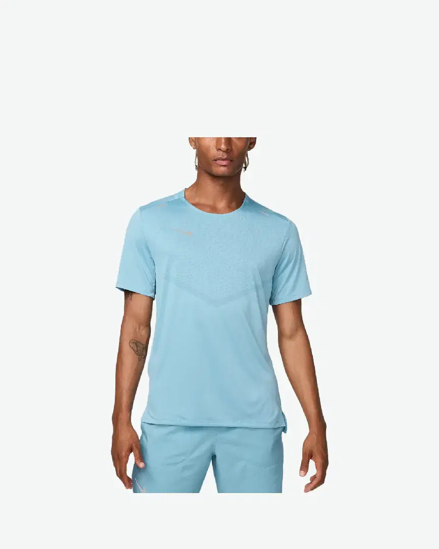 Tee-Shirt À Manches Courtes Dri-Fit Nike Rise 365 M - CZ9184-464 (0) au meilleur prix !