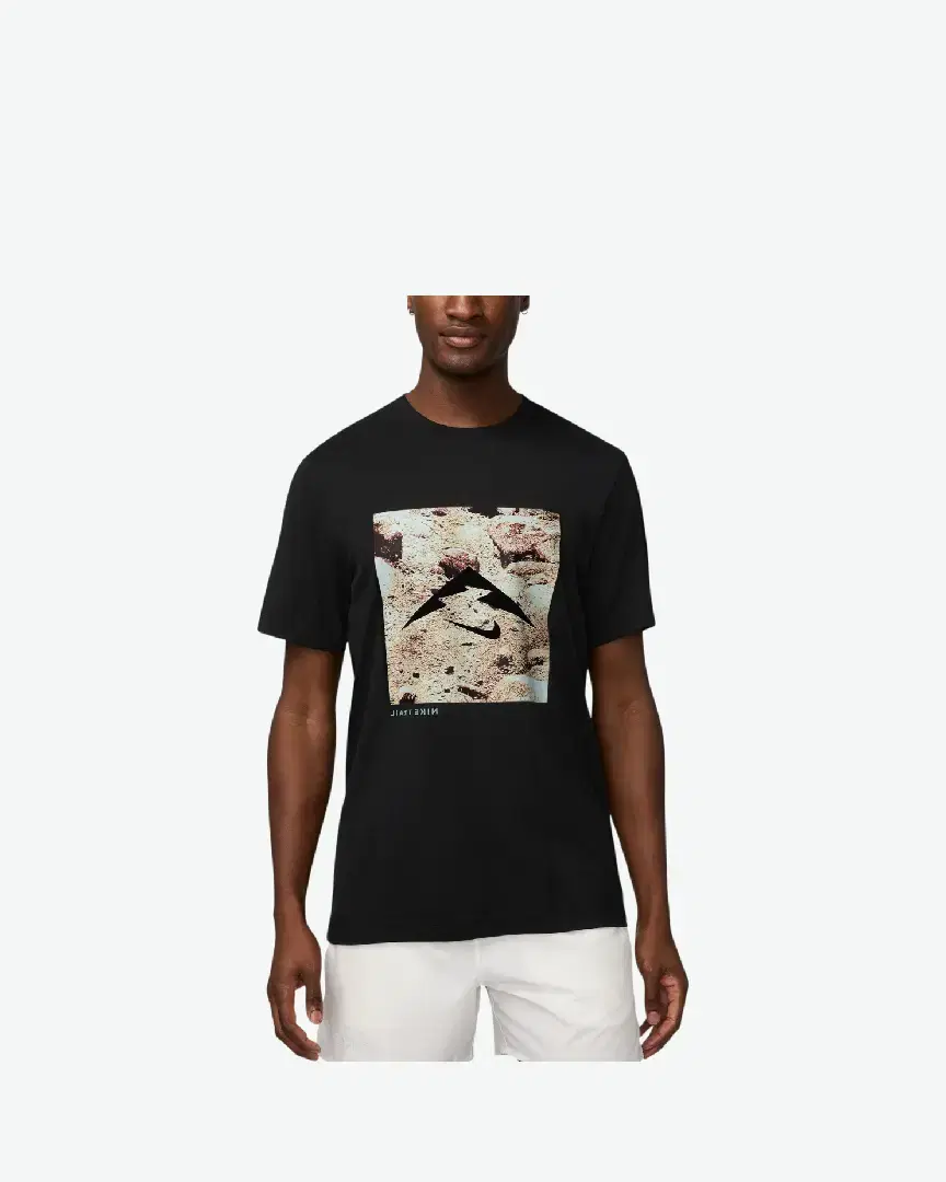 Tee-Shirt Nike Trail M - HV4148-010 (0) au meilleur prix !