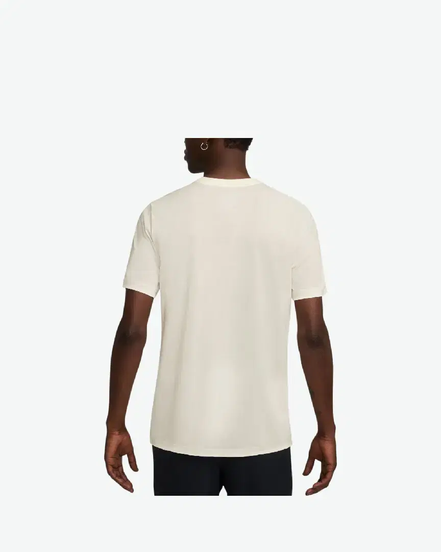 Tee-Shirt Nike Trail M - HV4148-133 (1) au meilleur prix !