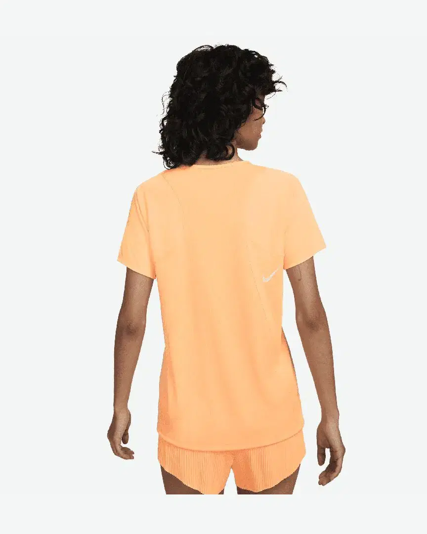 Tee-Shirt Nike W Nk Fast Df Ss Top W - DD5927-811 (1) au meilleur prix !