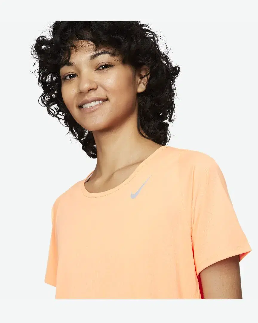 Tee-Shirt Nike W Nk Fast Df Ss Top W - DD5927-811 (2) au meilleur prix !