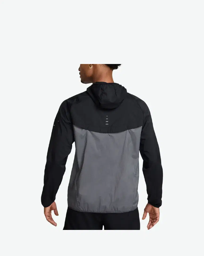 Veste Déperlante Anti-Uv Nike Stride M - HV4548-011 (1) au meilleur prix !