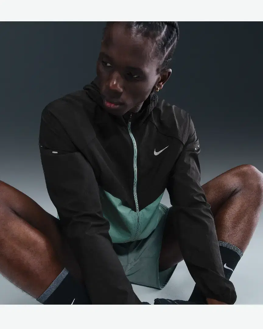 Veste Déperlante Anti-Uv Nike Stride M - HV4548-014 (2) au meilleur prix !