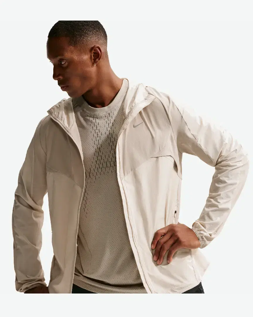 Veste Déperlante Nike Stride M - IF2367-236 (2) au meilleur prix !