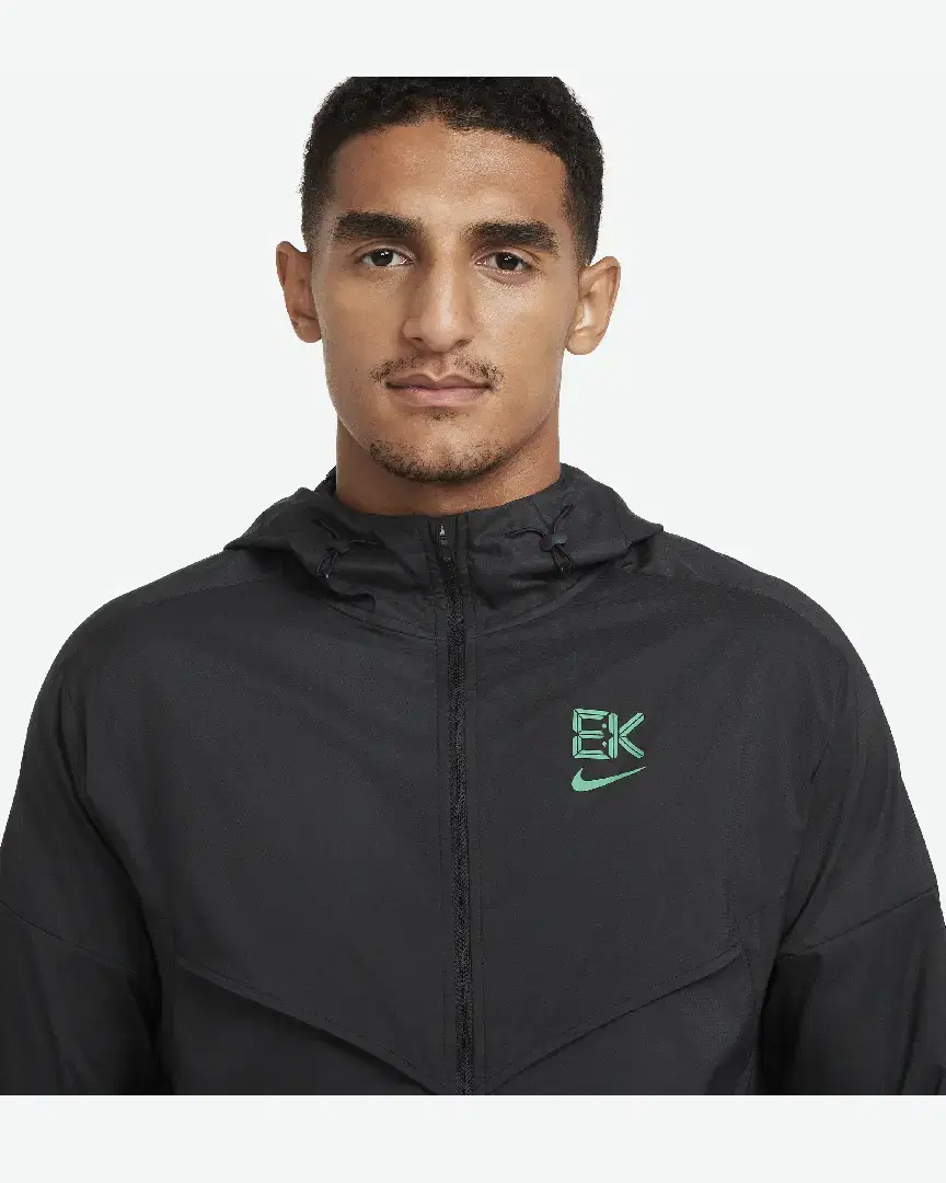 Veste À Capuche Nike Impossibly Light Eliud Kipchoge M - FV9606-010 (2) au meilleur prix !