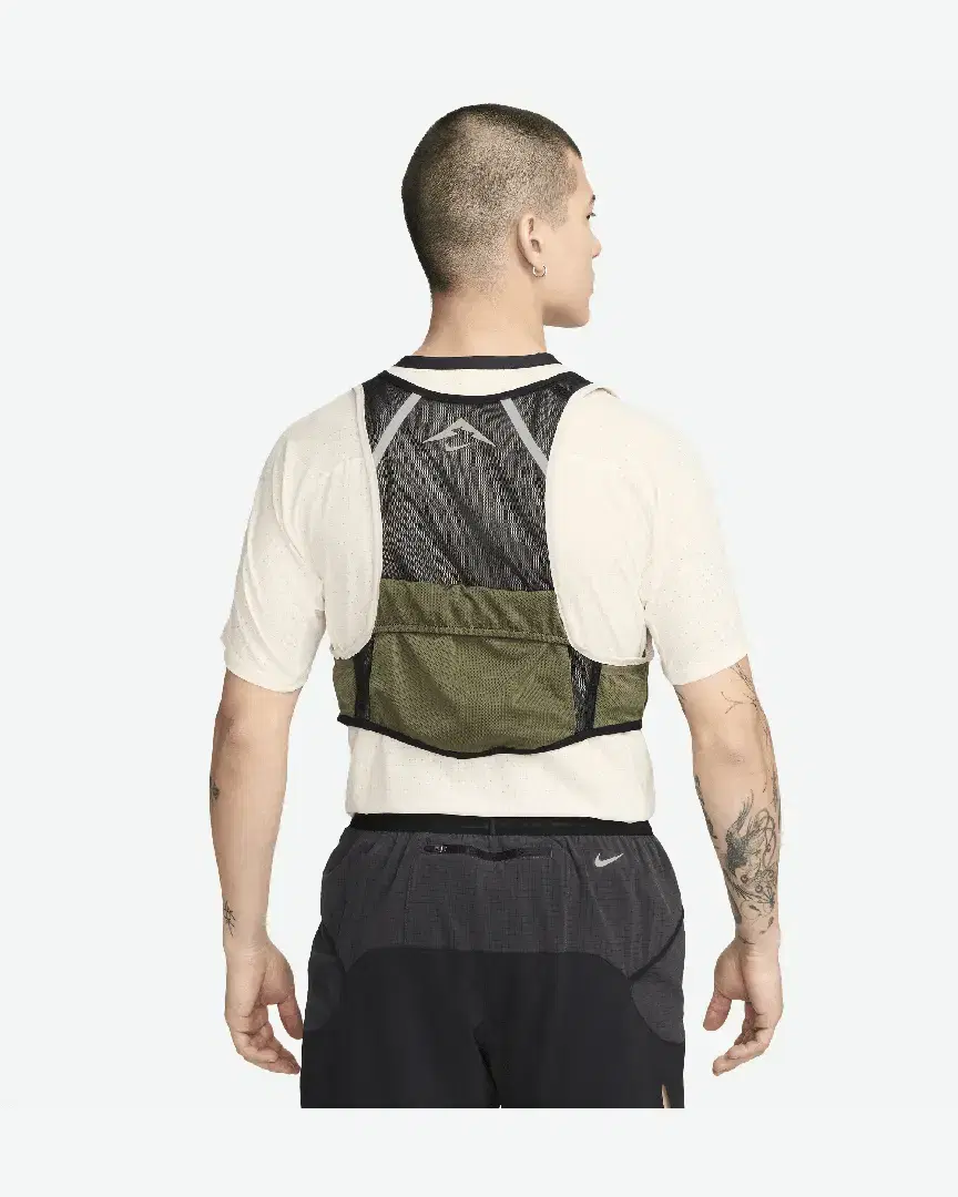 Veste Sans Manches Nike Trail 2.0 W - FZ7438-047 (1) au meilleur prix !